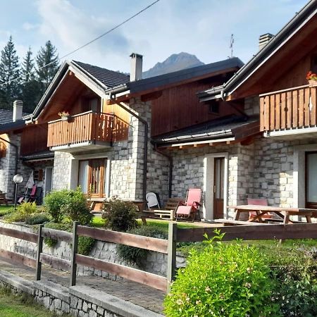 Casa Vacanze Emilio Temù エクステリア 写真