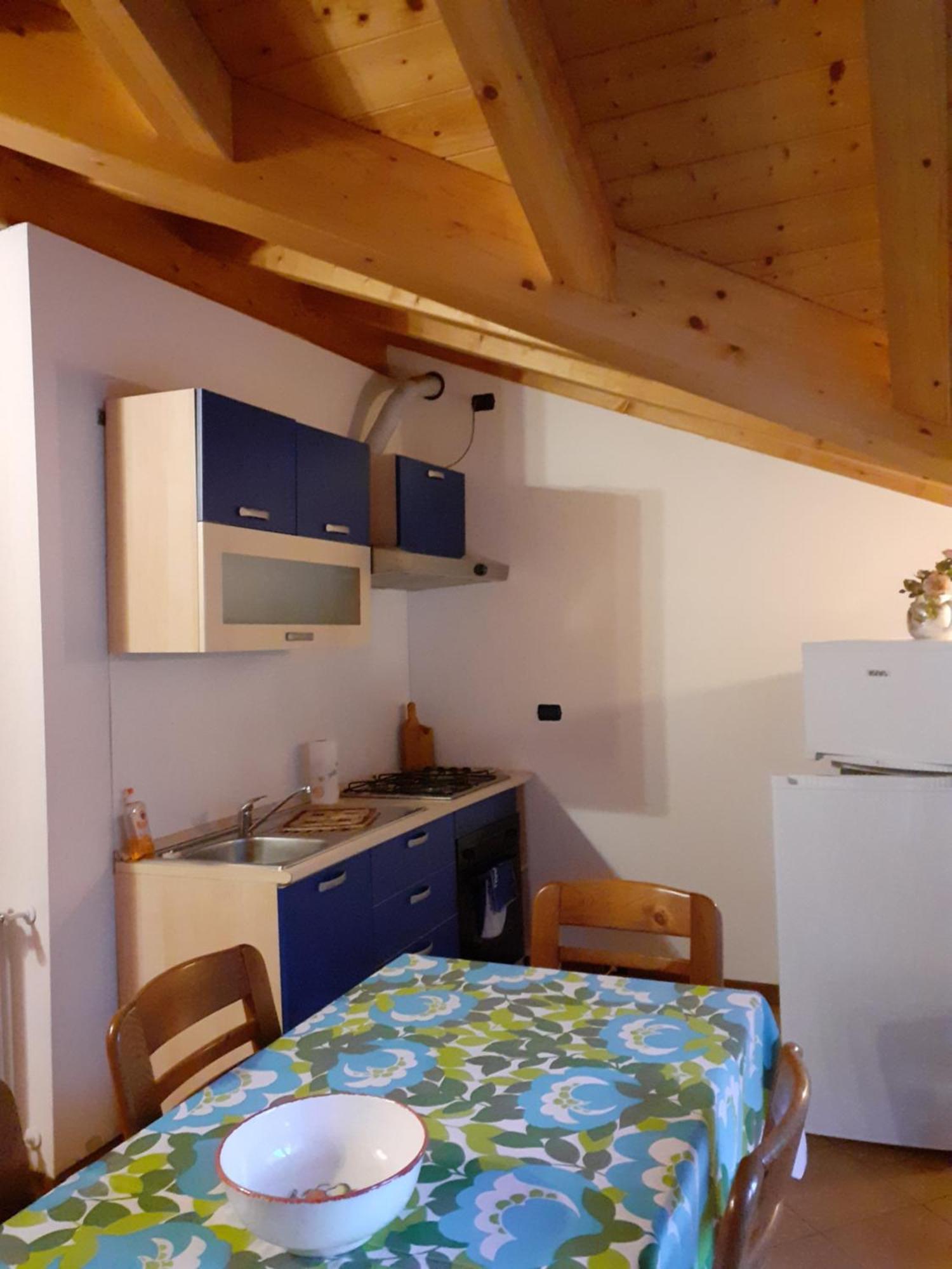 Casa Vacanze Emilio Temù エクステリア 写真