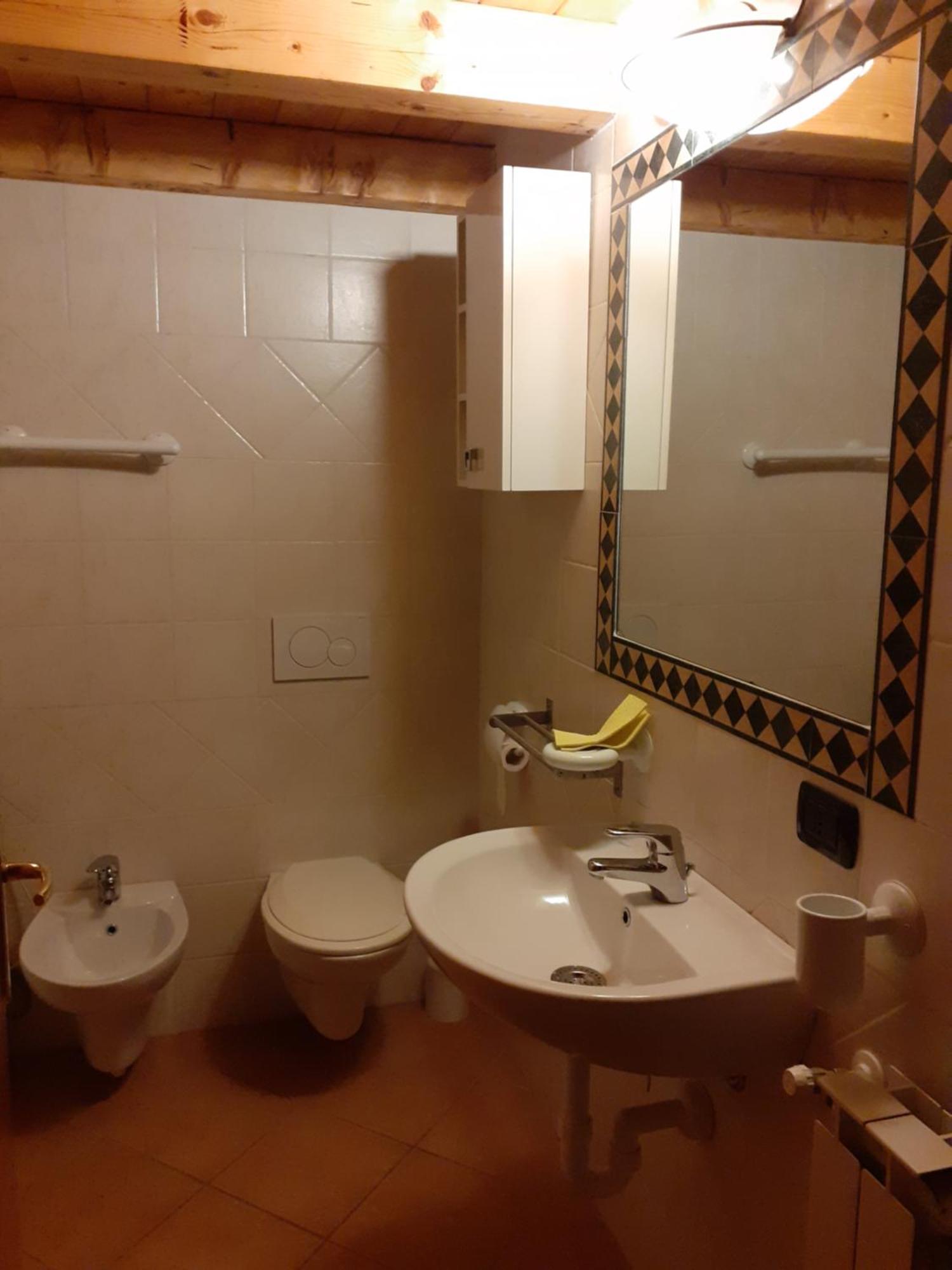 Casa Vacanze Emilio Temù エクステリア 写真
