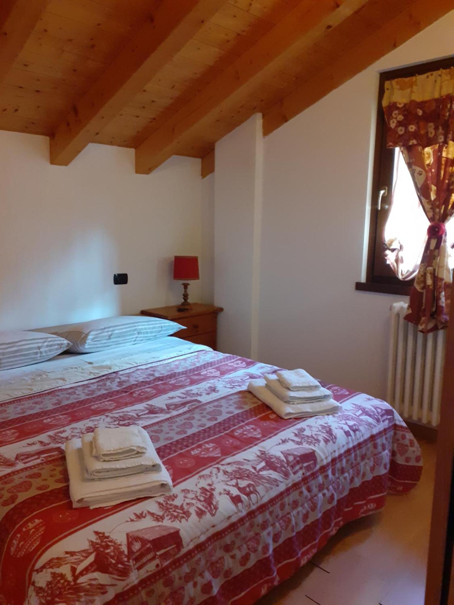 Casa Vacanze Emilio Temù エクステリア 写真