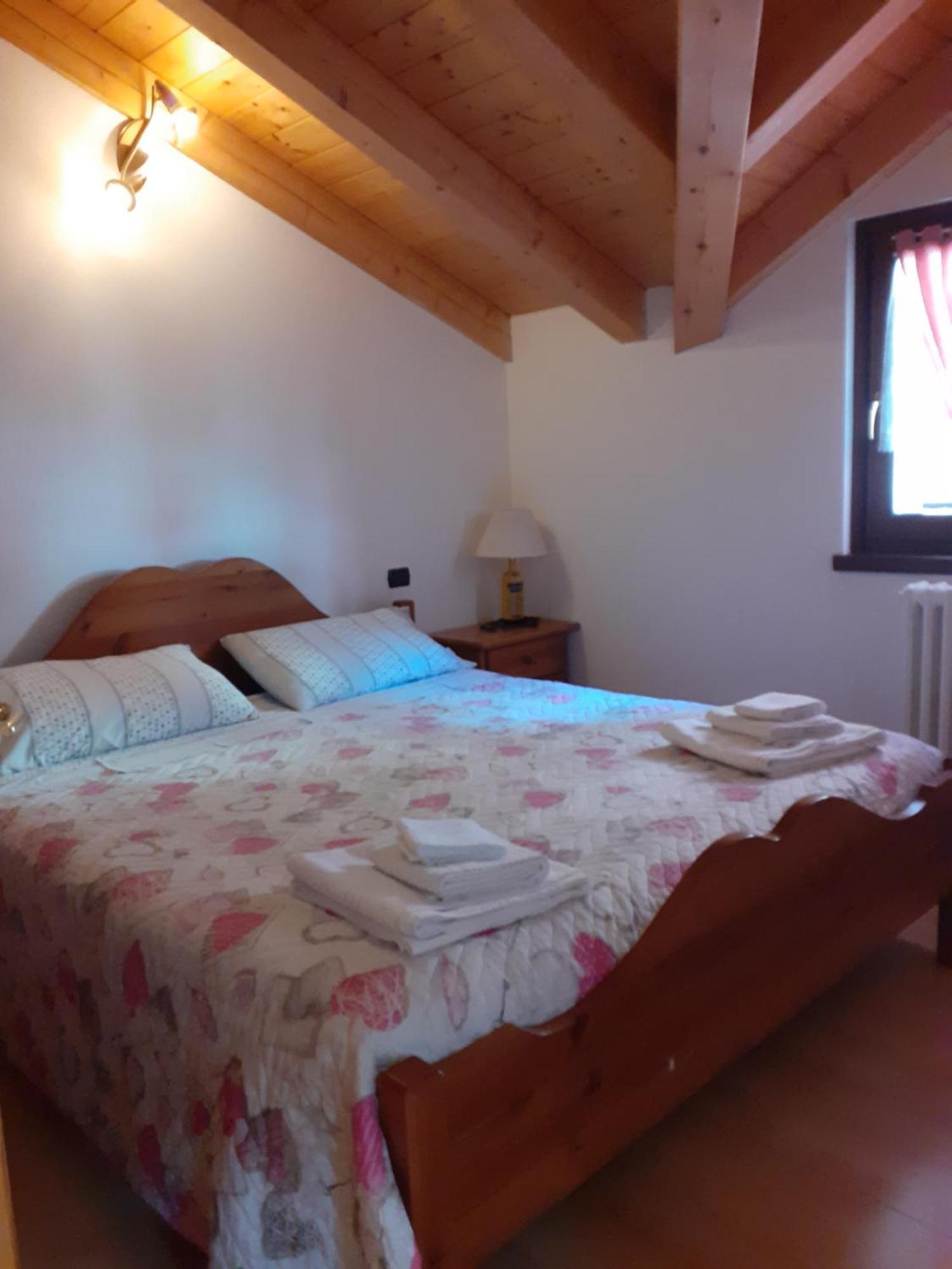 Casa Vacanze Emilio Temù エクステリア 写真